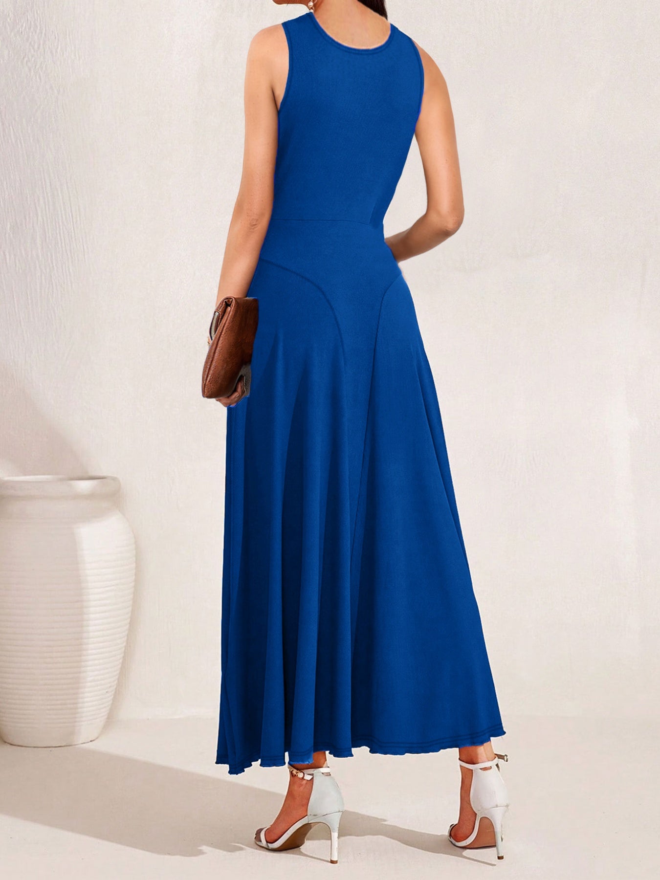 5f6416f1-f0c3-45c5-ad23-b6a8750fef09-Max