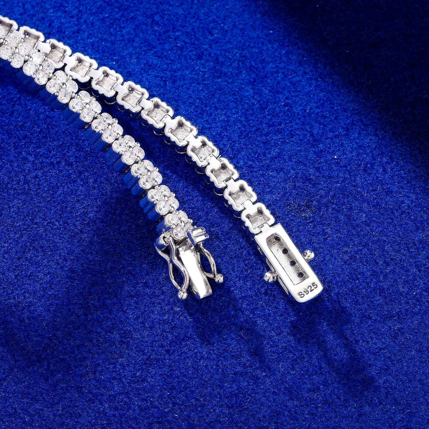 Bracelet Élégance Lumière  4mm Moissanite Tennis Bracelet